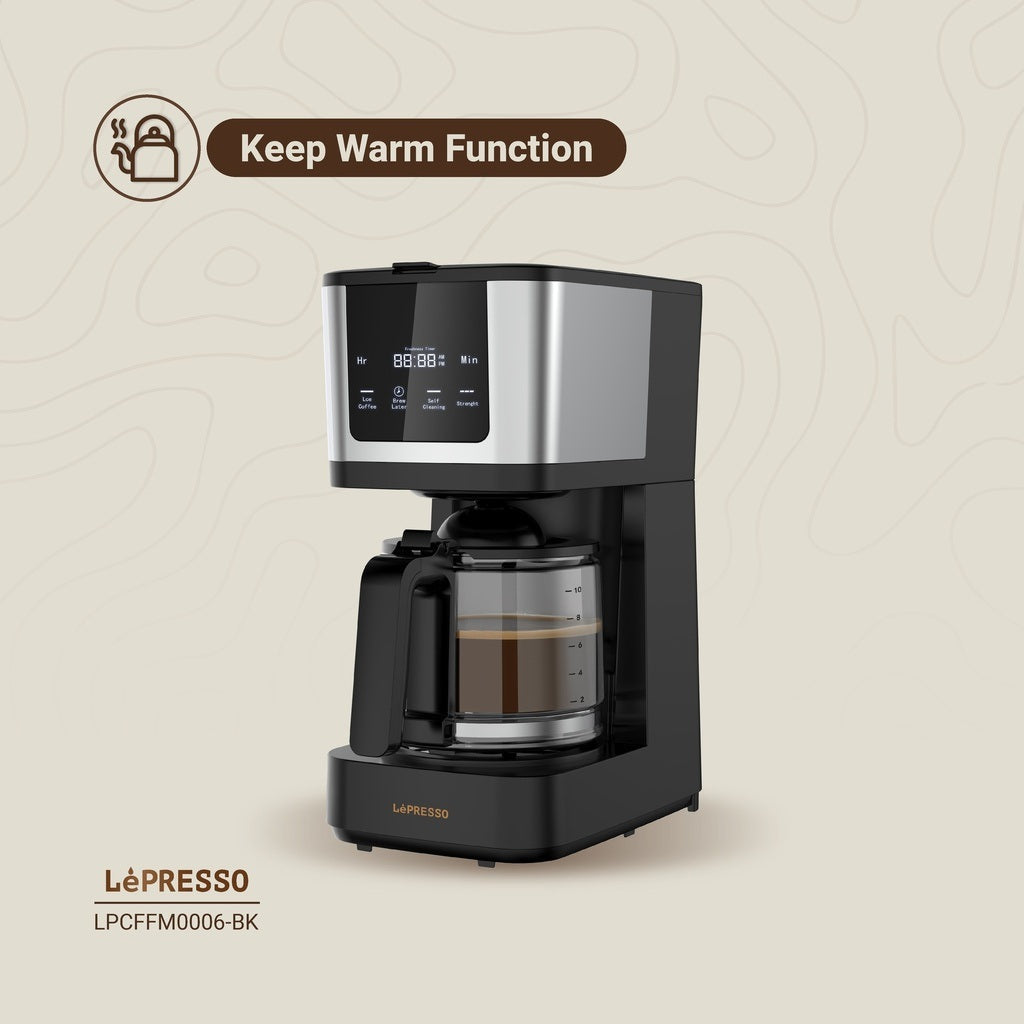 400ml Travel Mug Next to Coffee Machine