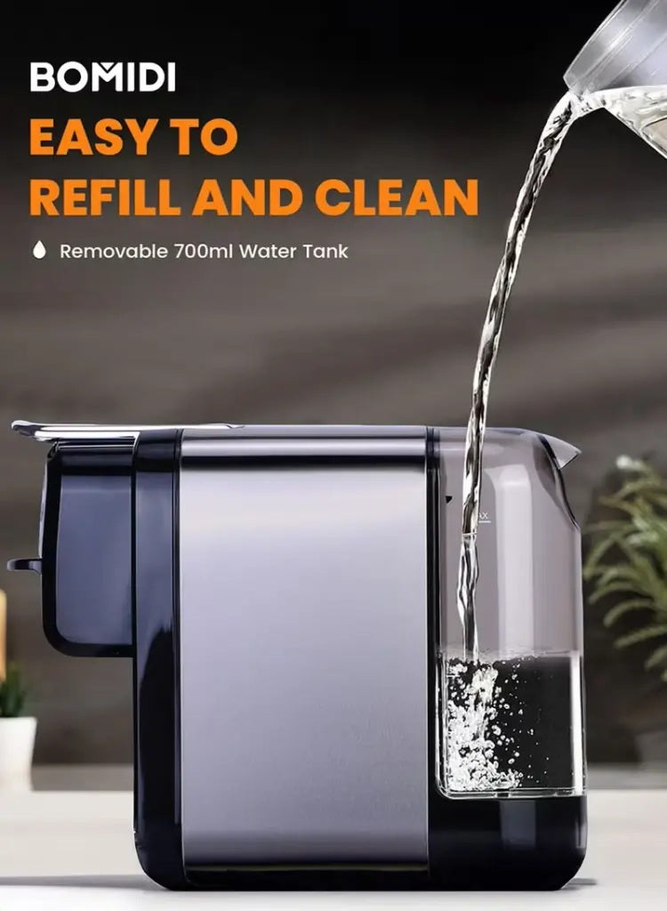 Demonstrating the self-cleaning function and the 700ML removable water tank.