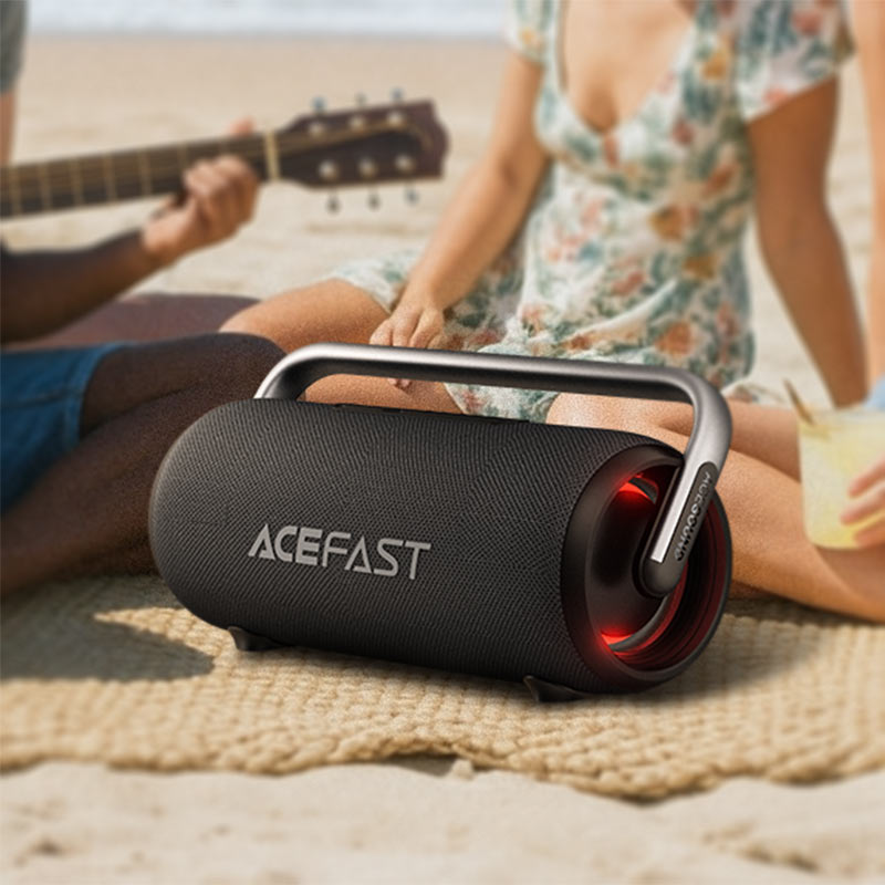 Rear view of ACEFAST K2 Max showing USB-C and AUX ports.	منظر خلفي لـ ايس فاست K2 Max يوضح منافذ USB-C و AUX.