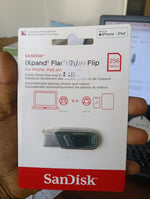 Xpand Flash Drive Flip Usb-A + Lightning 256Gb